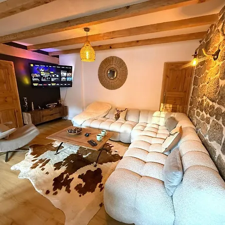 Holiday home Maison De Charme, Vue Foret,4 Chambres, Draps Et Serviettes Inclus, St-denis-margeride Saint-Denis (Lozere)