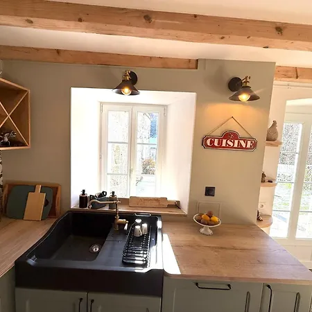 Maison De Charme, Vue Foret,4 Chambres, Draps Et Serviettes Inclus, St-denis-margeride Holiday home