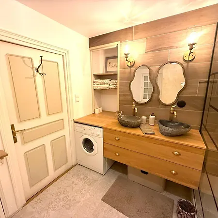 Holiday home Maison De Charme, Vue Foret,4 Chambres, Draps Et Serviettes Inclus, St-denis-margeride Saint-Denis (Lozere)